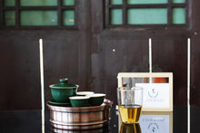 Load image into Gallery viewer, Honey Orchid Dancong | Picks You Up